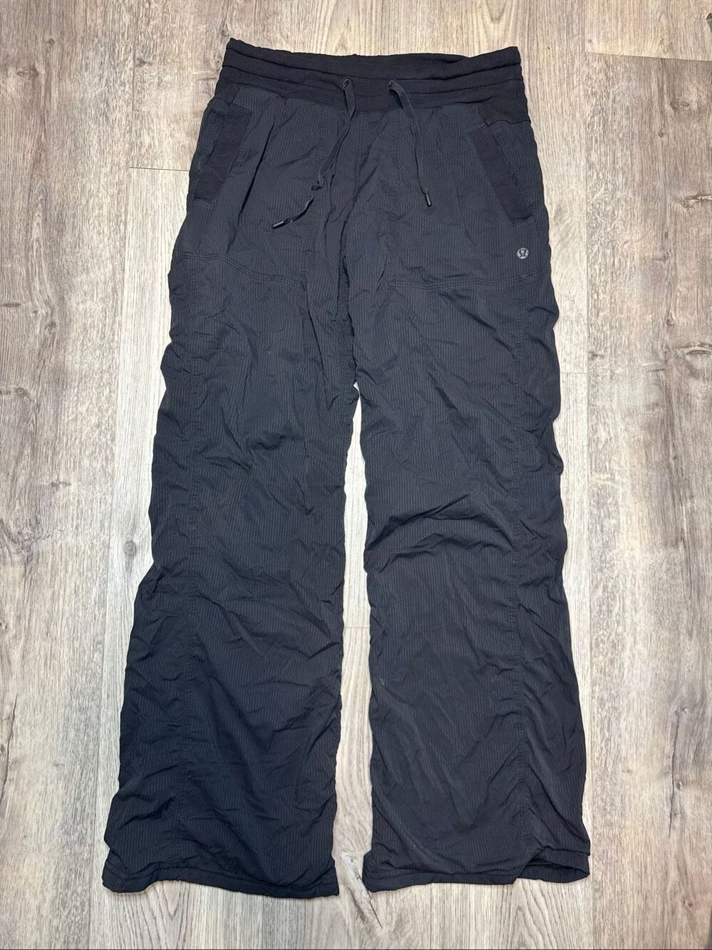 Lululemon Women’s navy blue dance studio pants Size 4